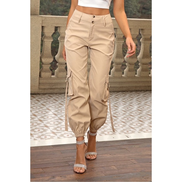 High Waist Cargo Pants - Picture 4 of 4